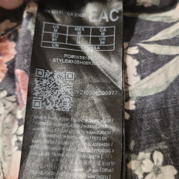 Guess Floral Button-Down Shirt Size Medium Black Red - Picture 6 of 6